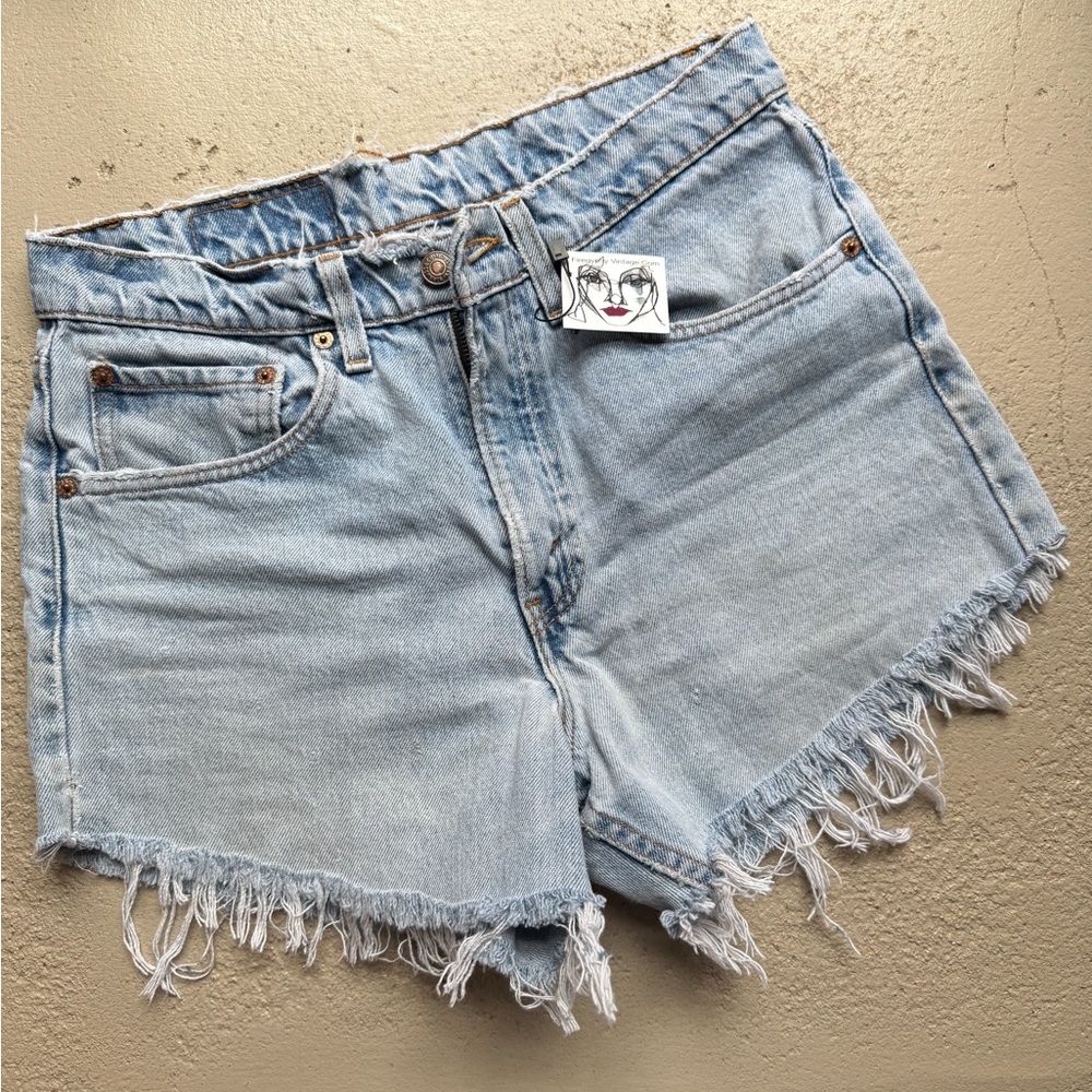 VINTAGE Levi cutoff shorts 30 NWT